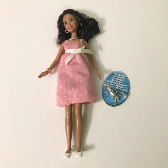 High School Musical 2 Gabriella  Fashion Doll with Troy Necklace TLC - Picture 14 of 15